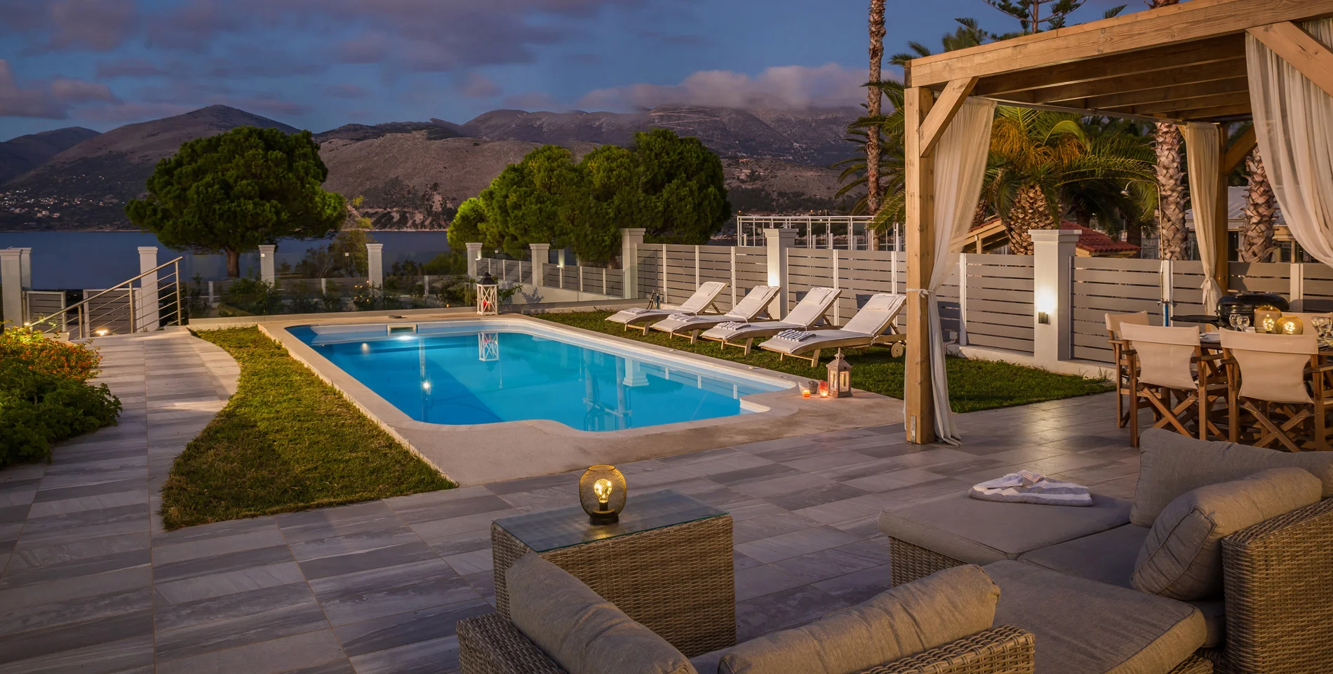 Luxury villa Kefalonia with barbecue and outdoor dining